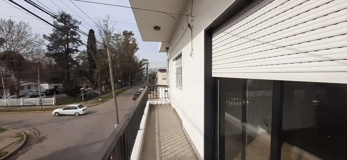 House with double terrace
