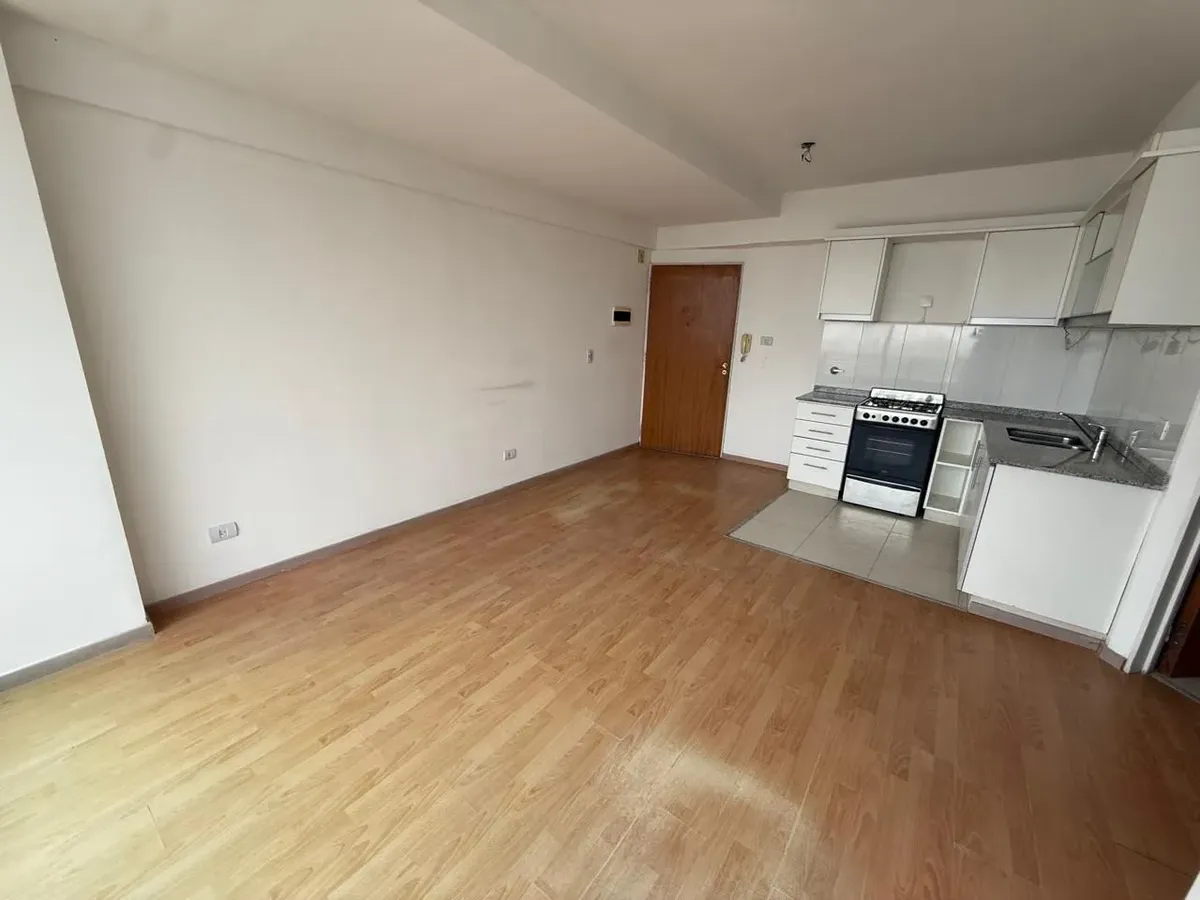Alquiler | Departamento 2 Ambientes Con Balcón | Saavedra