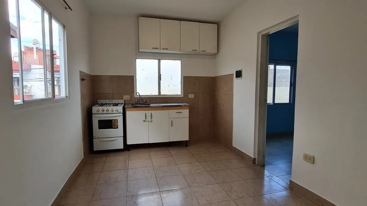 Alquiler De Departamento 2 Ambientes En Ciudadela, Tres De Febrero