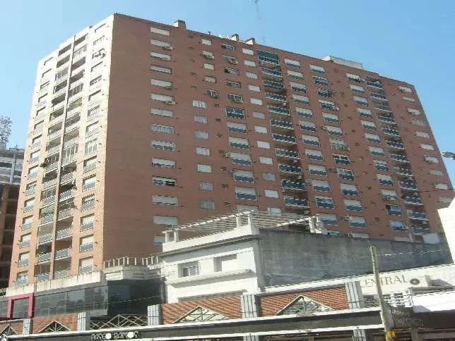Monoambiente piso 15 oeste
