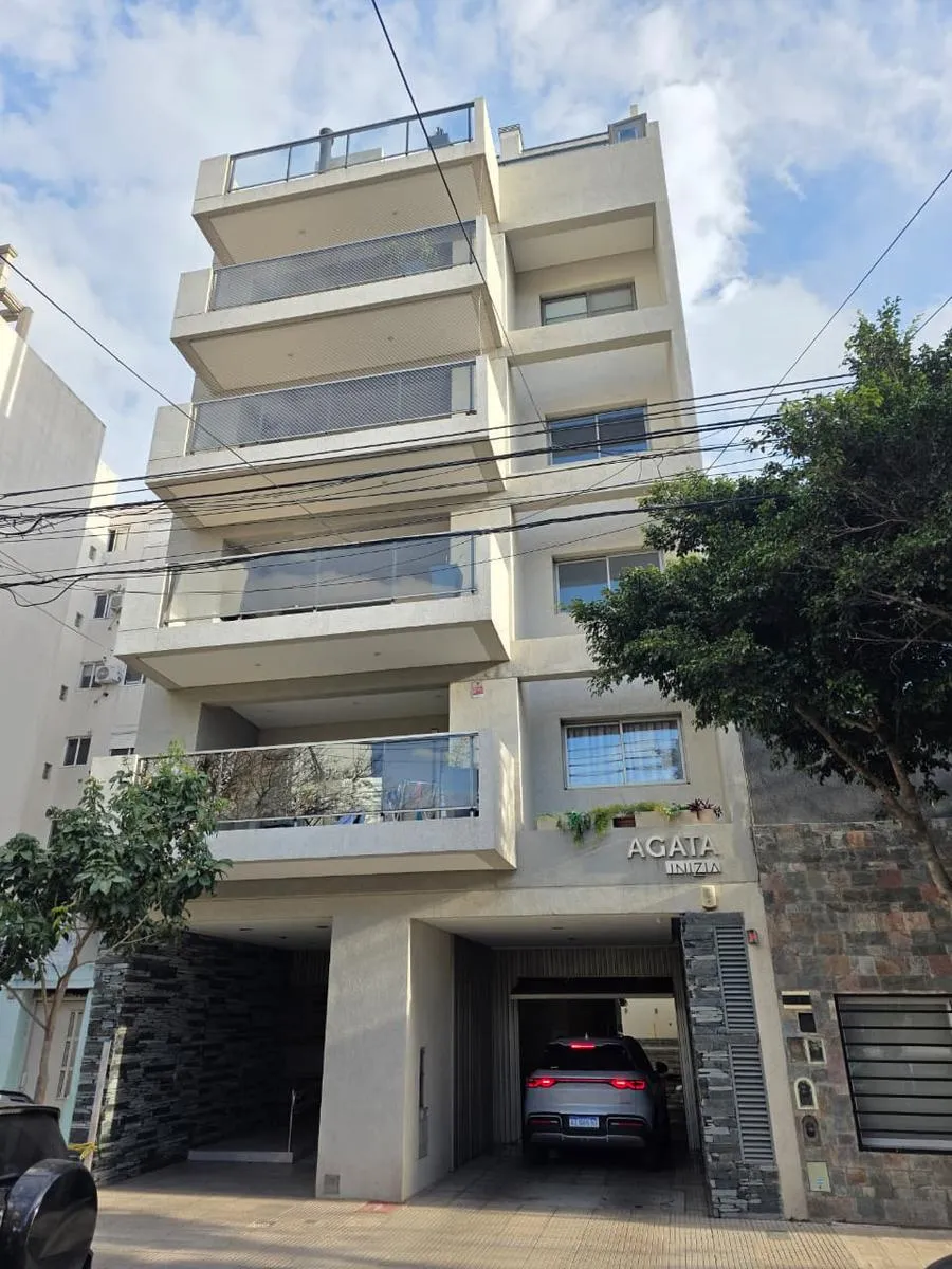 Alquiler Departamento 2 Ambientes En Monte Castro