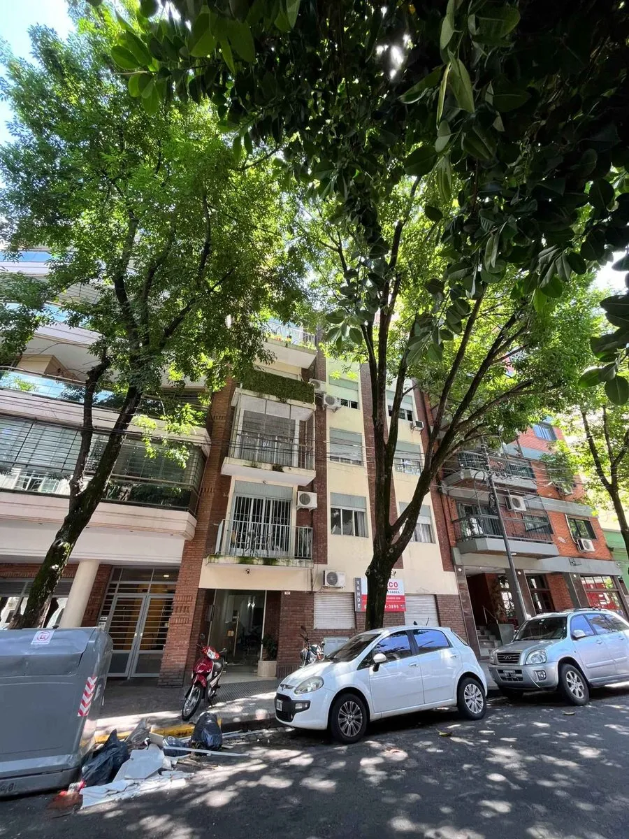 Departamento 2 Ambientes Caballito  1°x Escalera