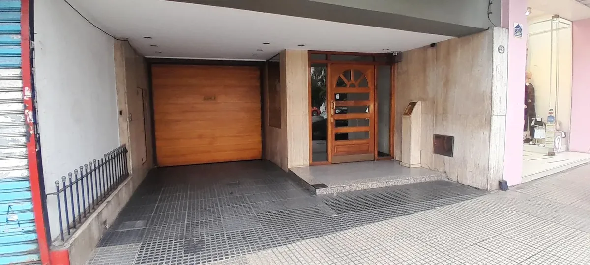 Piso 7 con balcón aterrazado