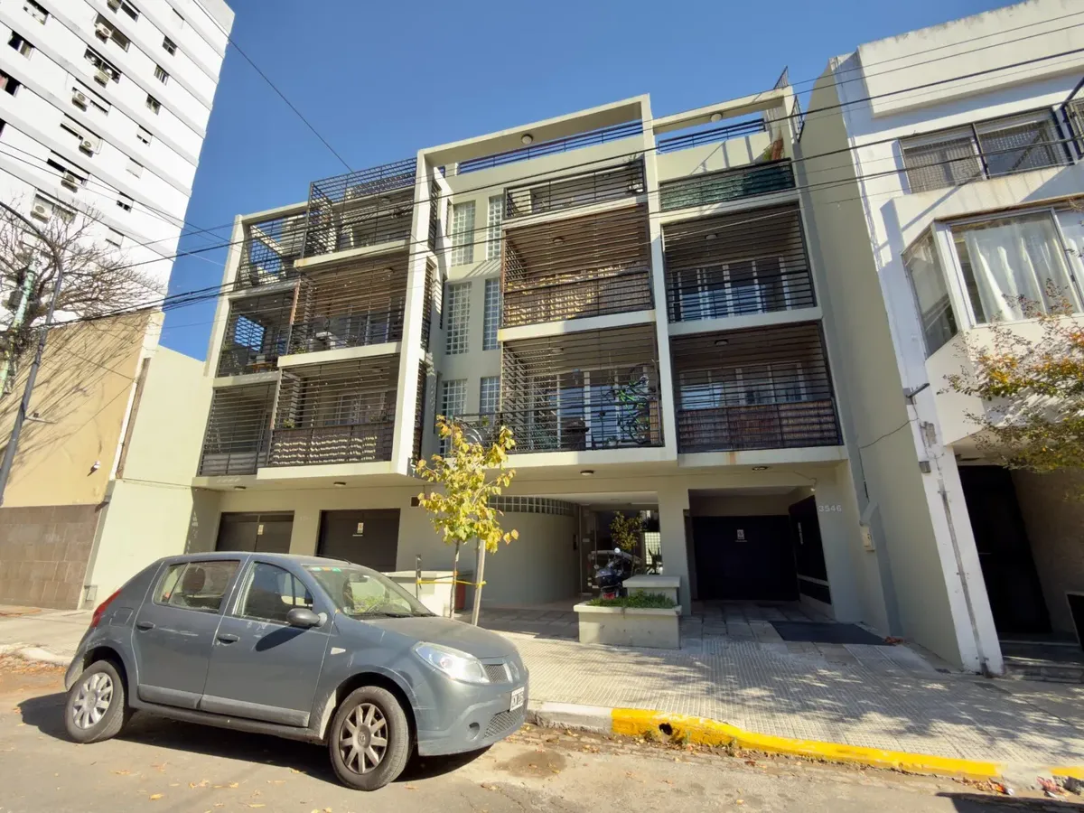 Studio with balcony and parking