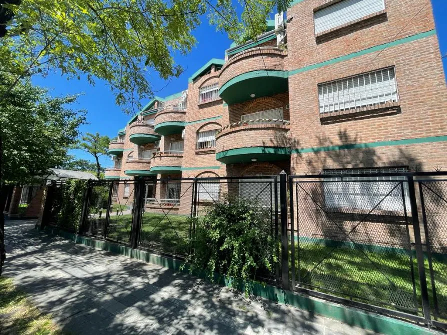 2-room unit with covered parking