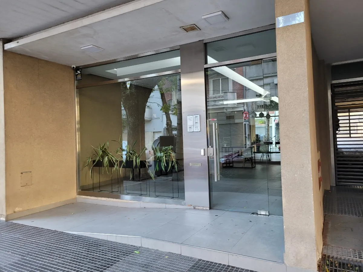 Studio 2º andar com varanda
