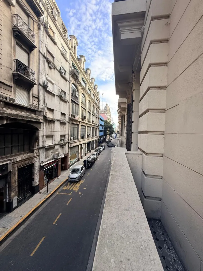 Edificio Estilo Art Noveau 11 Amb C/ Balcones Y Baulera
