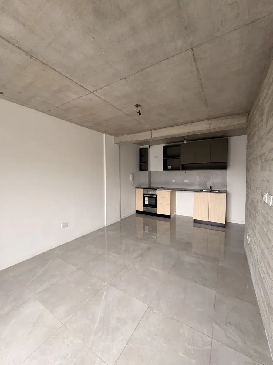 Departamento En Alquiler En Morón