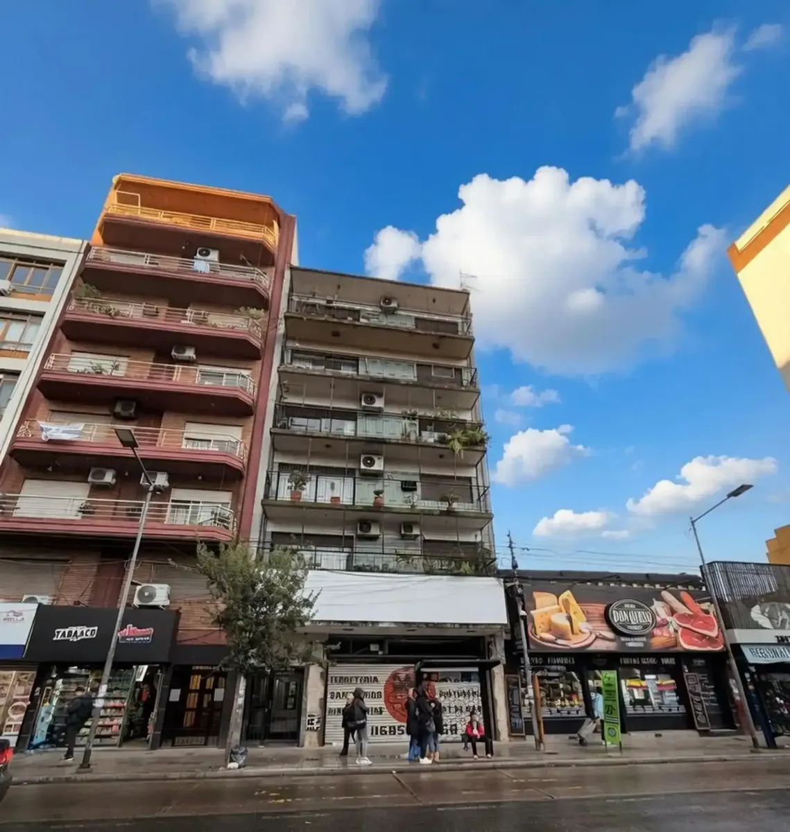 Monoambiente Con Excelente Ubicación Pleno Centro San Martín Apto Profesional