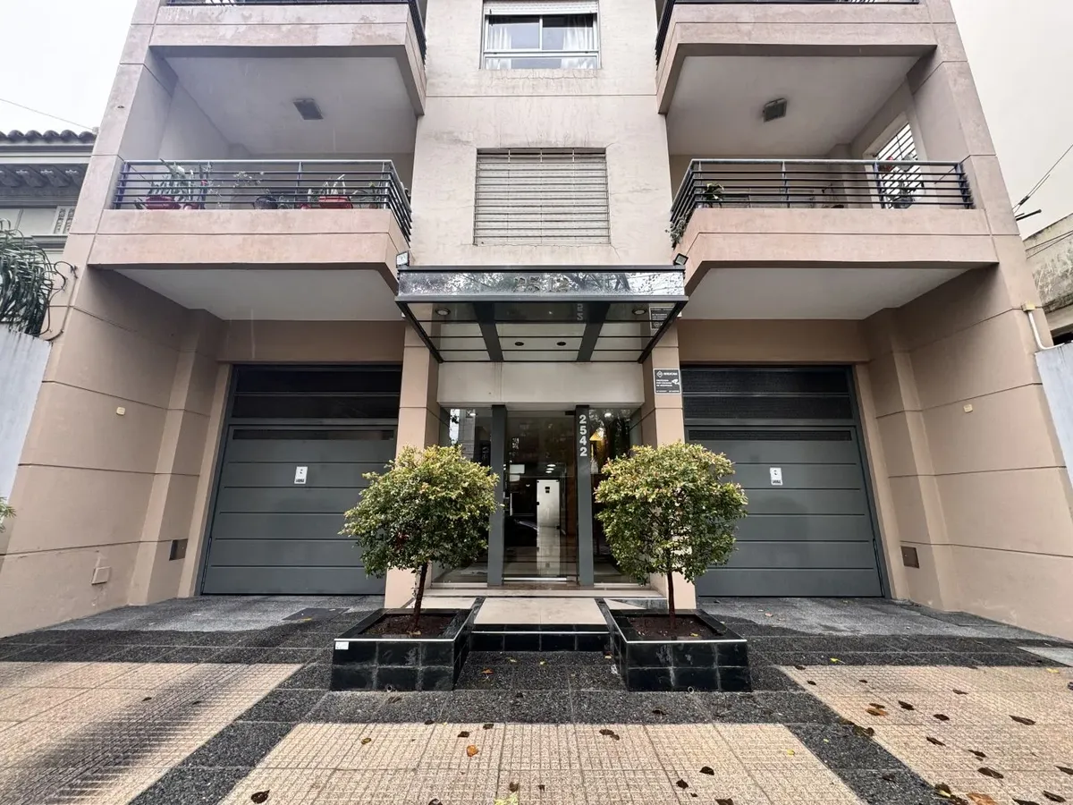 Hermoso Depto Monoambiente Con Balcon En Pleno Lanusita