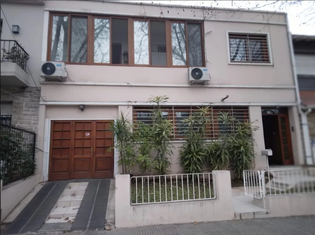 Front-facing PH with balcony and patio