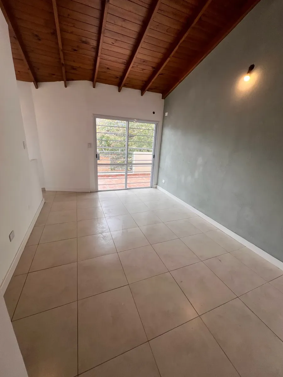 PH 2 ambientes con balcón terraza