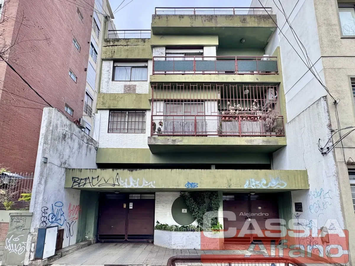 Departamento Dos Ambientes Muy Luminoso, Un Dormit. Cocina Indep. 40m2