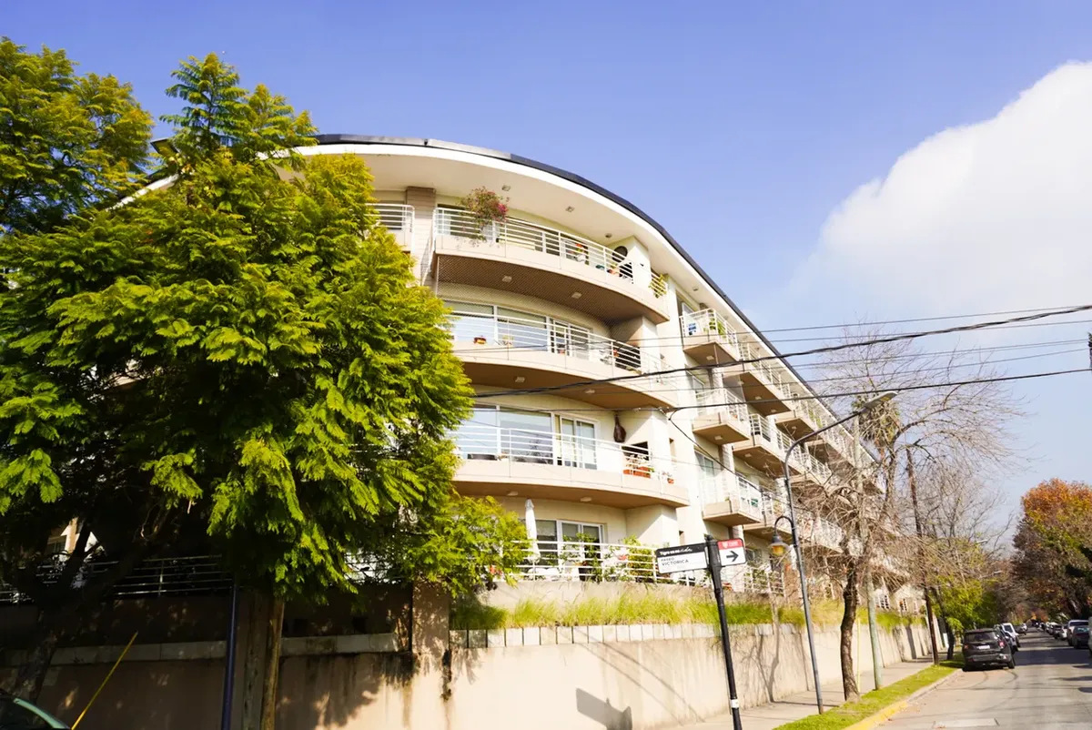 Alquiler Departamento Monoambiente Frente Al Río, Con Cochera - Paseo Victorica, Tigre