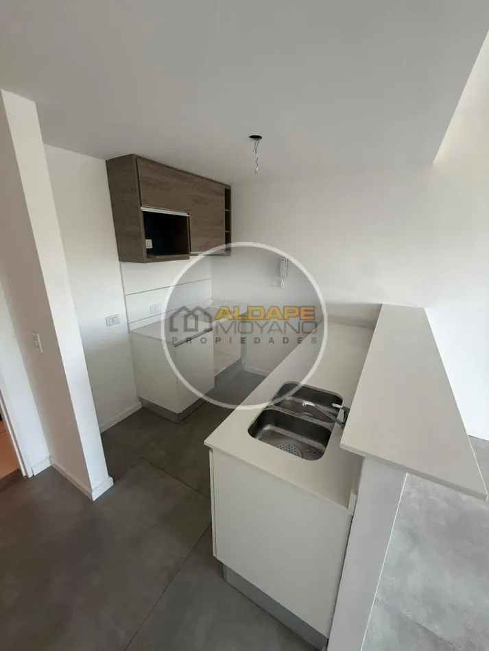 2-room unit with parking and balcony
