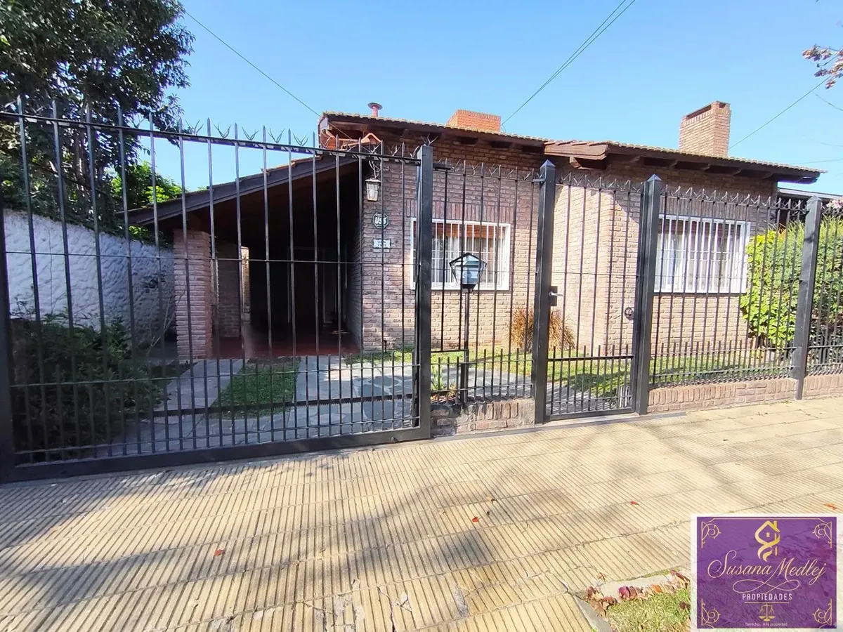 2BR house with garden
