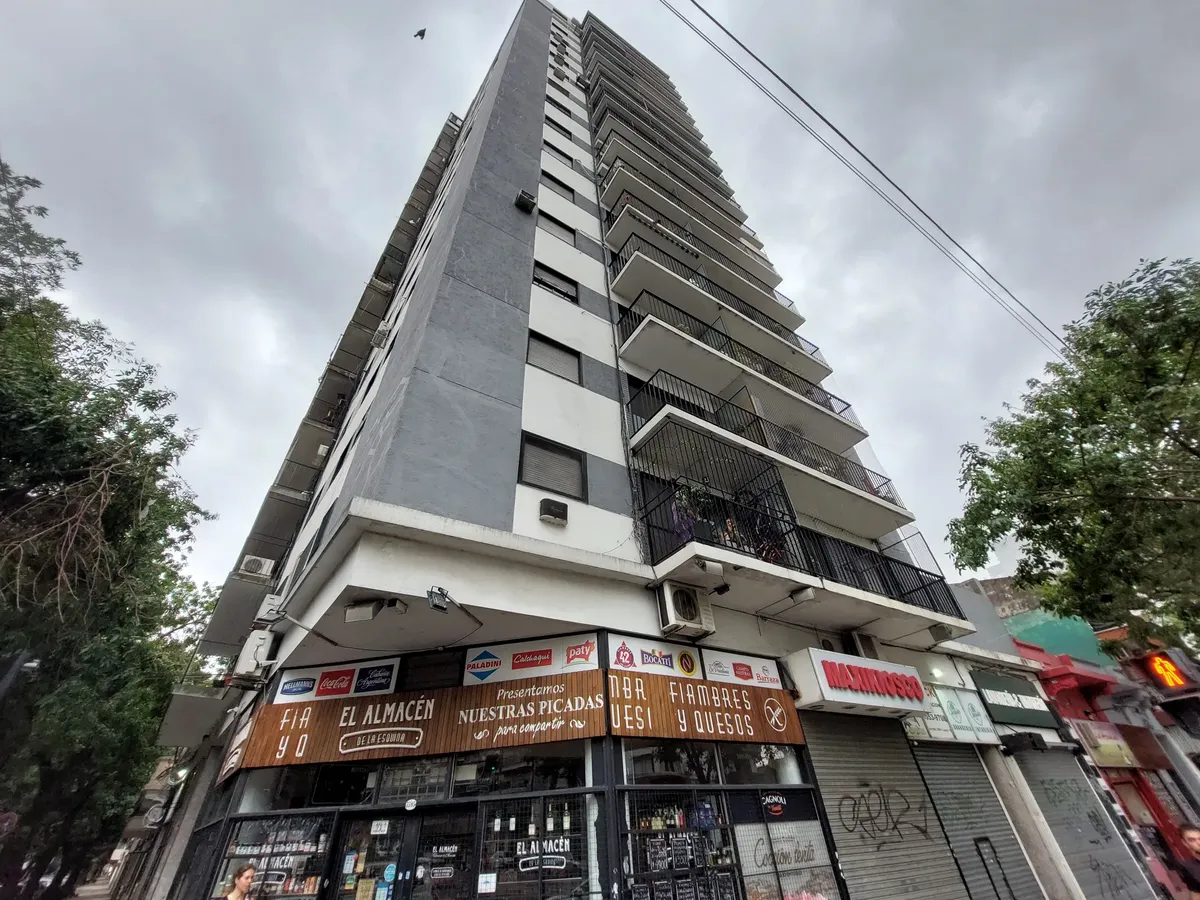 3-room unit, balcony and elevator