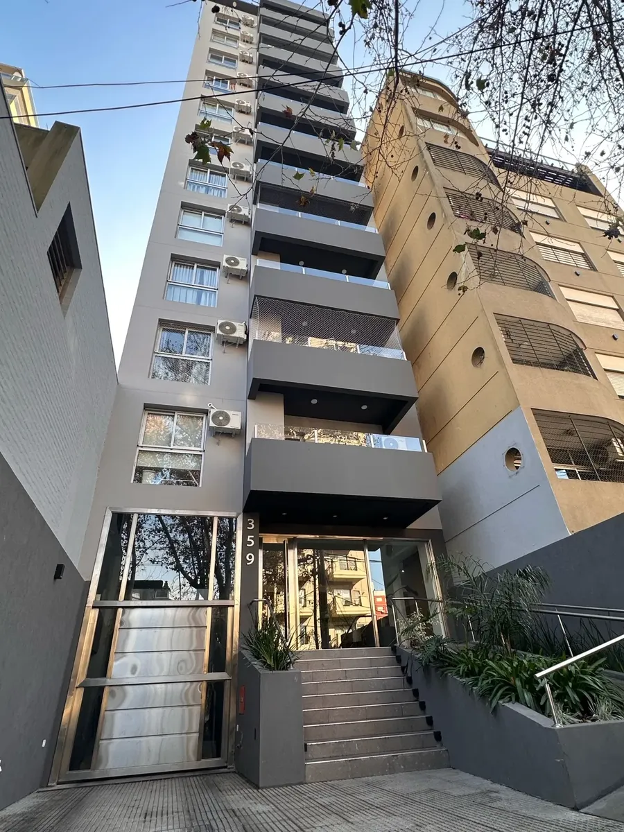 Departamento 3 Ambientes Con Cochera En Alquiler En Lanus Oeste