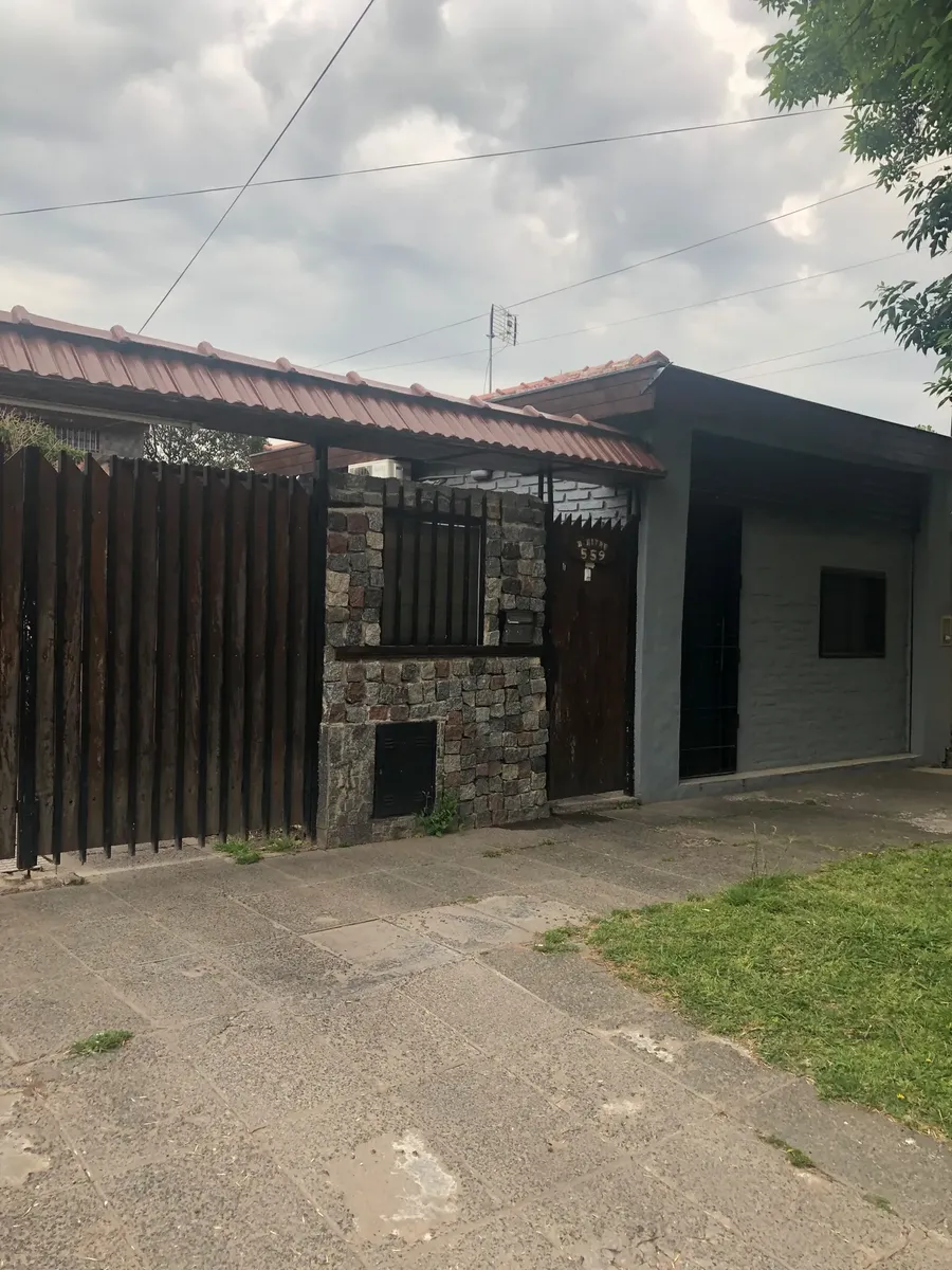 Casa En Alquiler Merlo 2 Ambientes