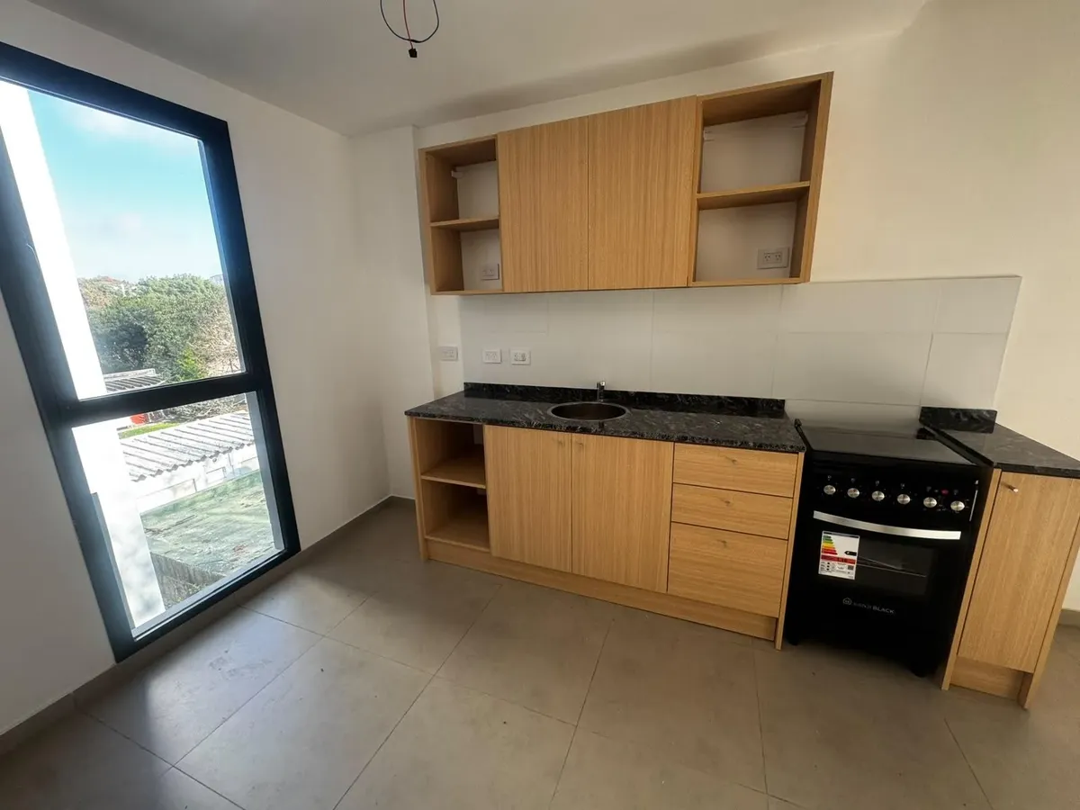 1st floor with balcony