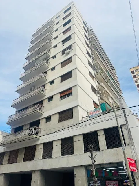 4to piso, balcón al frente