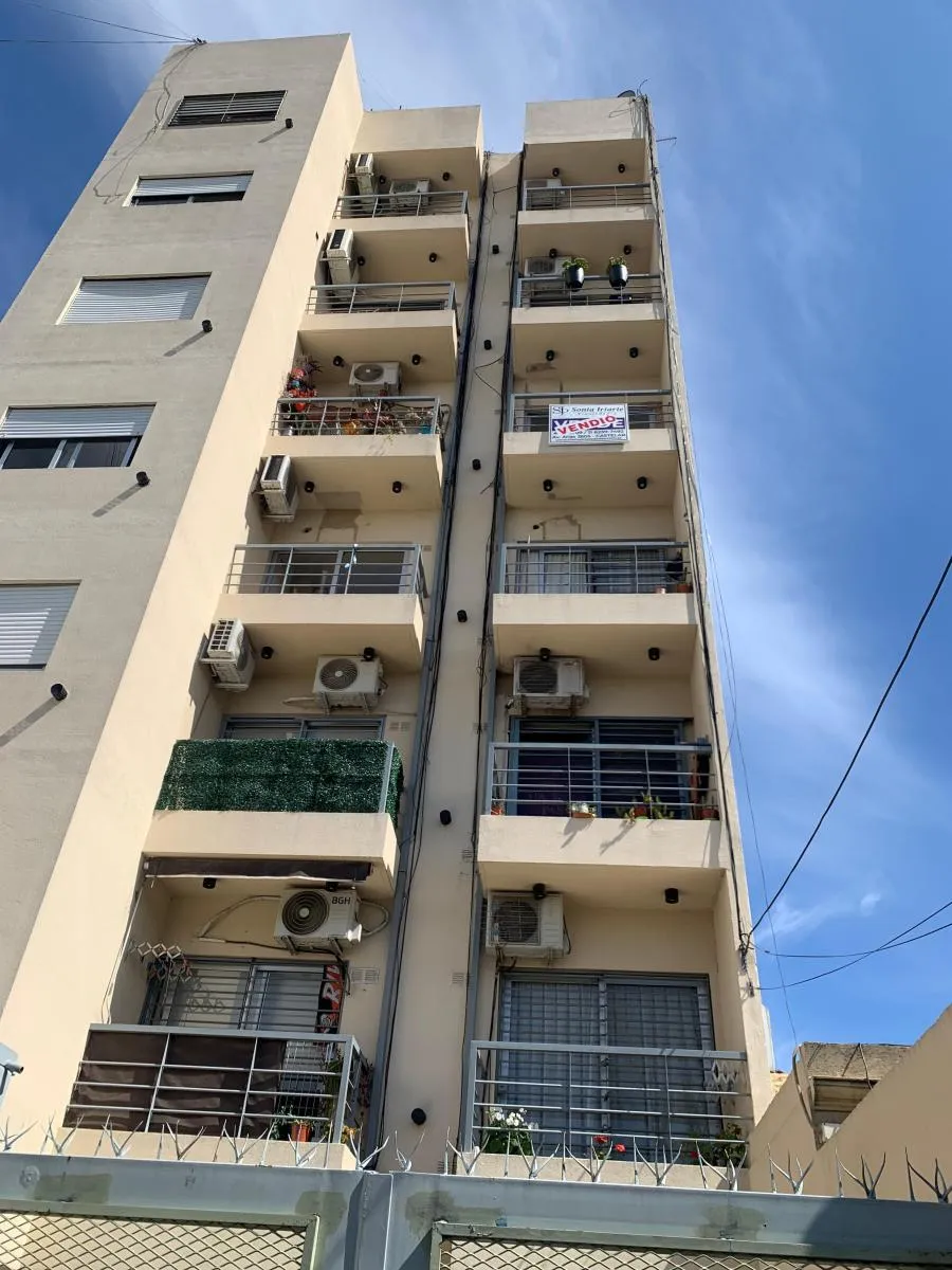 Monoambiente piso 3 con balcón