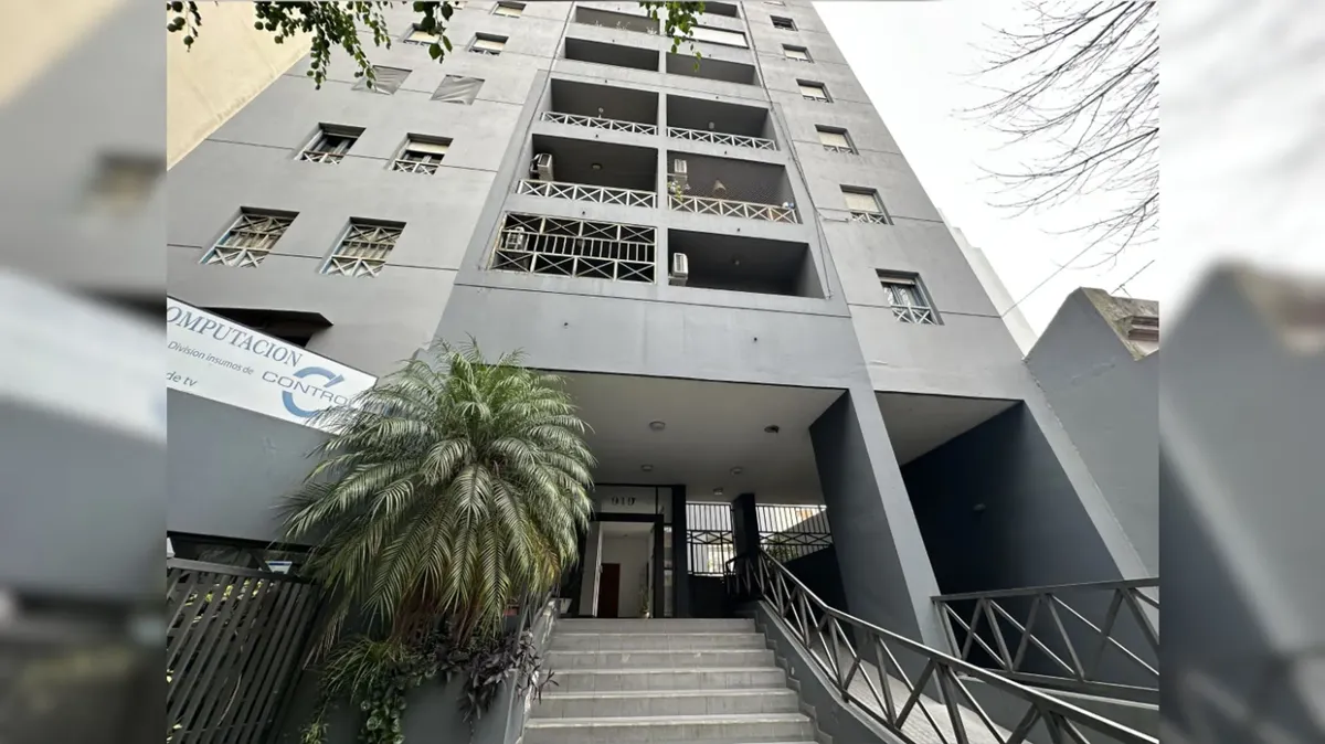 7° piso al frente, balcón