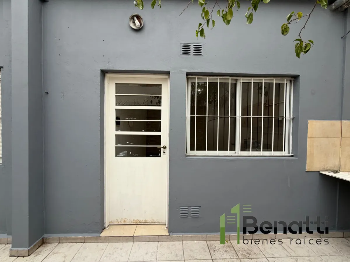 Ph Tipo Casa En Planta Baja Al Fondo 3 Ambientes Con Patio