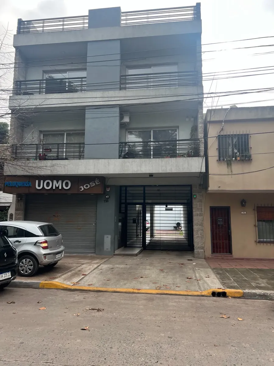 Alquiler Merlo Sur - Departamento Dos Ambientes C Cochera