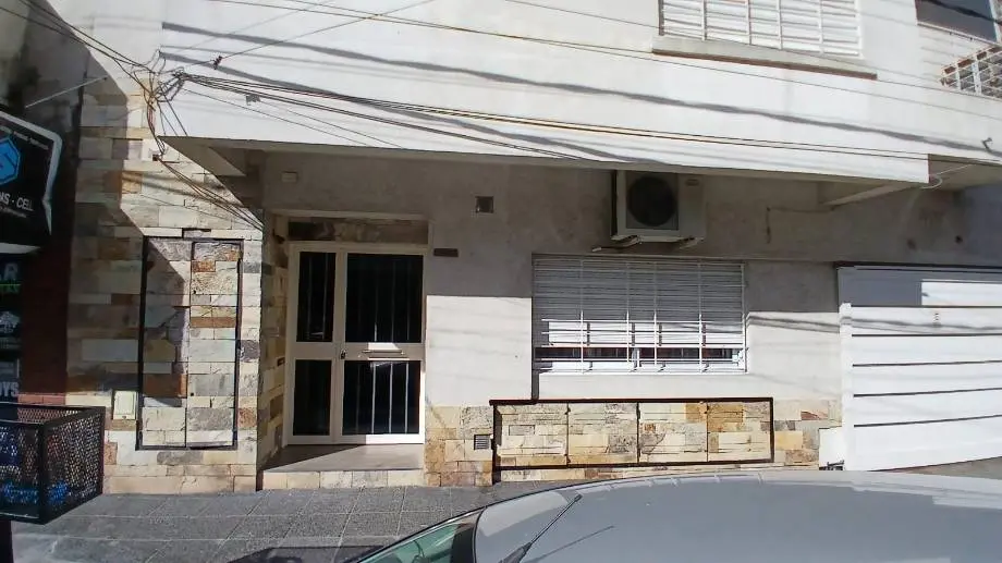 Departamento En Alquiler En Lanus Este