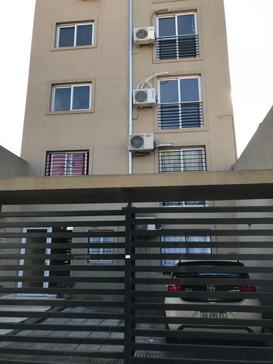 Departamento En Alquiler En Morón Centro
