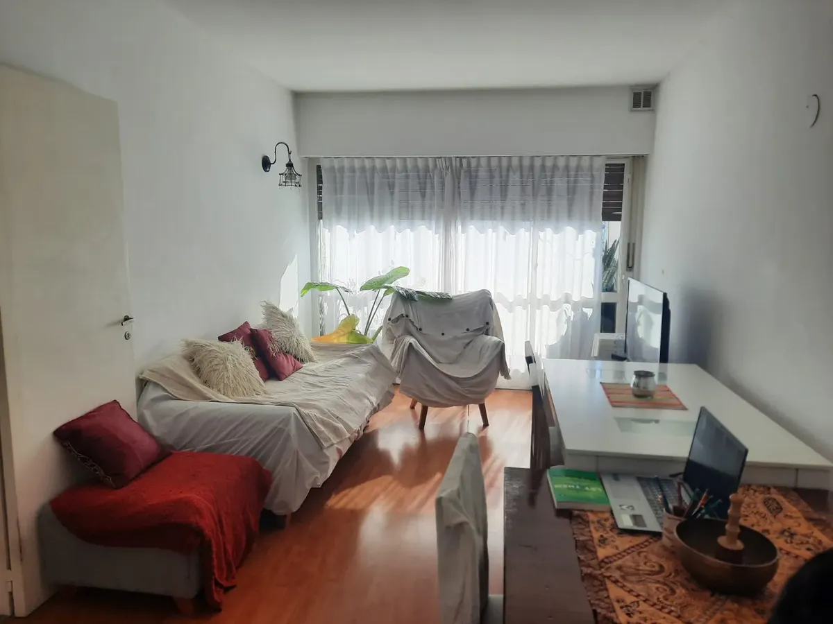 3 Ambientes Con Balcón. Excelente Ubicacionn