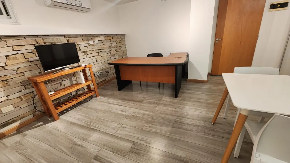Monoambiente amoblado con balcón