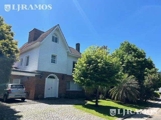 Casa En Venta Y En Alquiler En Isla Del Sol