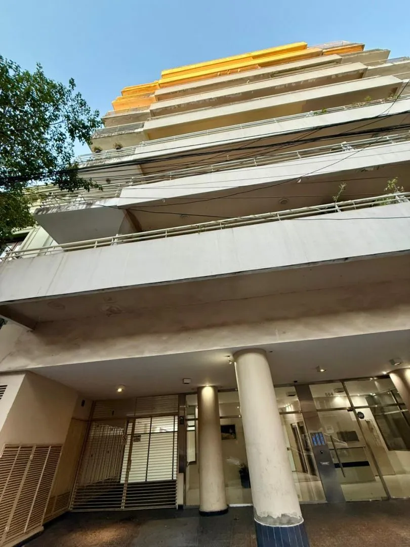 Studio com varanda e piscina