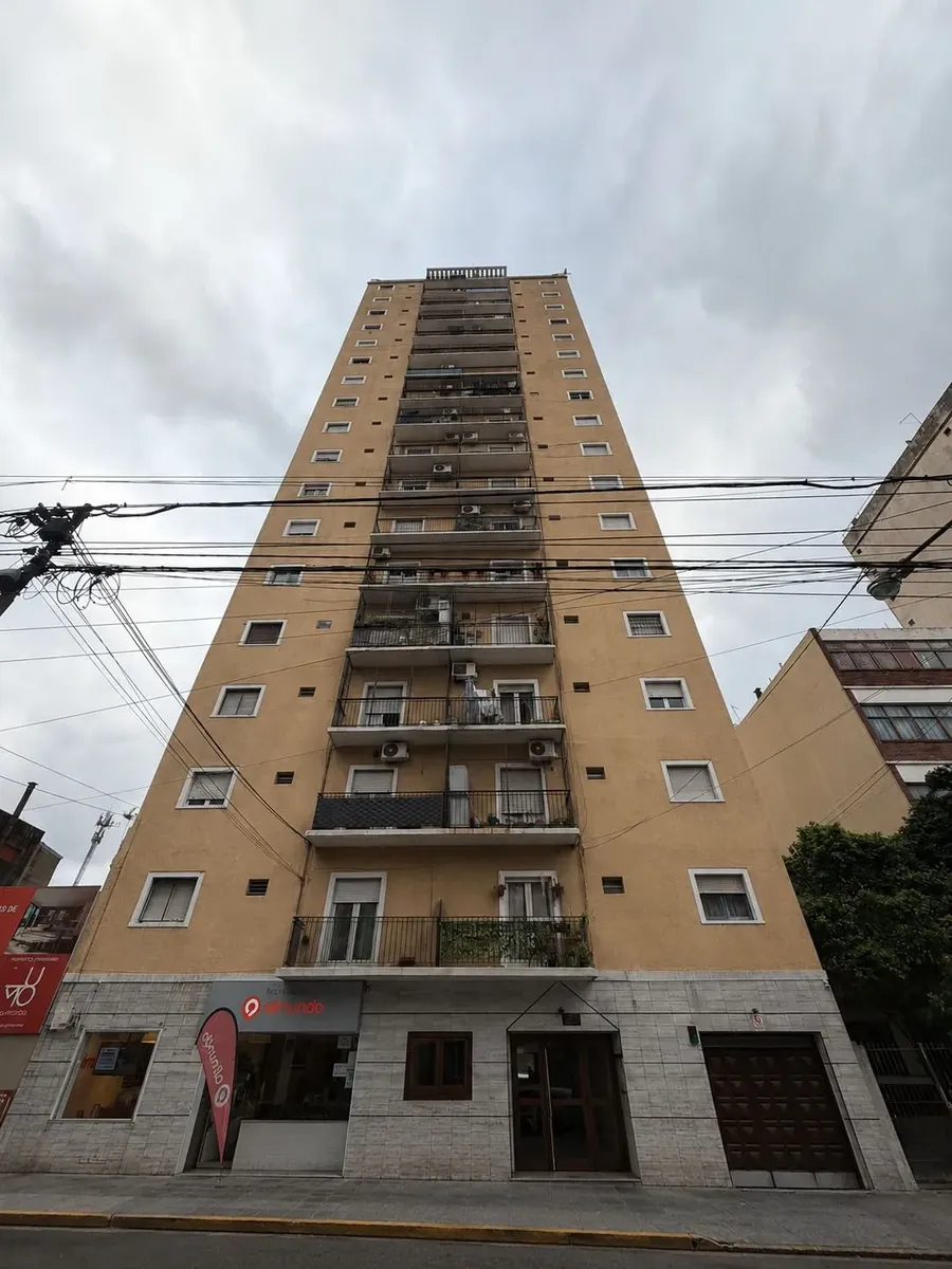 4 Ambientes Refaccionado A Nuevo - Patio Propio - San Martín Centro