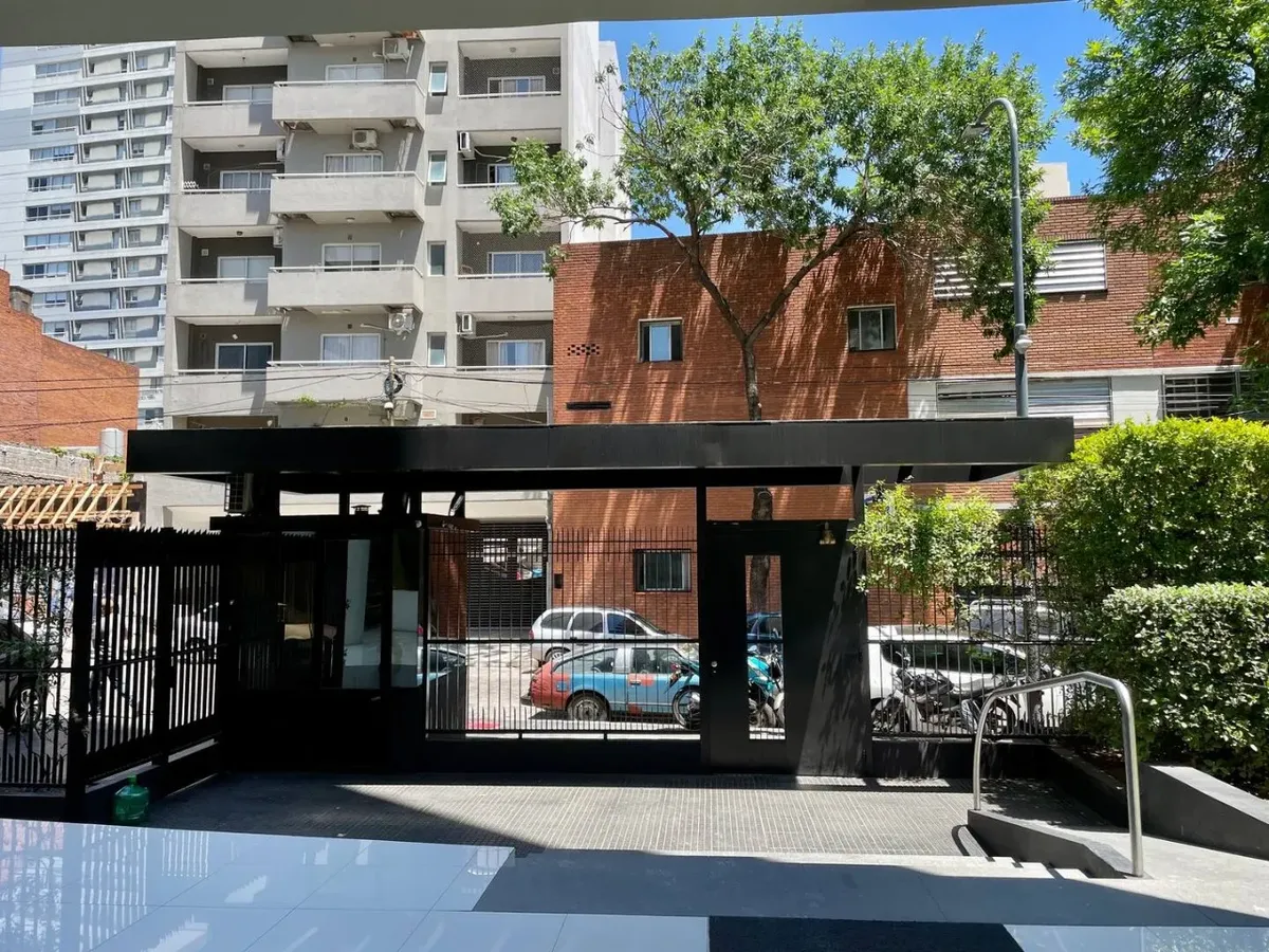 Departamento Palermo, Almagro, Muy Luminoso, Pileta, Seguridad 24 Hs, Amenitis, Cerca De Estacion De Subte, Amueblado, Vestidor, 2 Baños, Moderno,calefaccion Central, Aire Acondicionado, Moderno