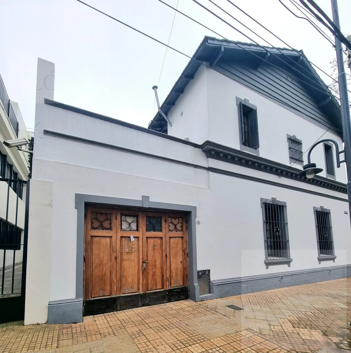Front-facing PH with patio