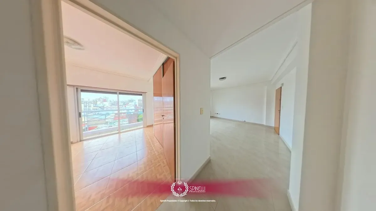 Alquiler Departamento Semipiso 2 Ambientes 48m² Cochera En San Cristóbal Balcón Terraza Al Frente