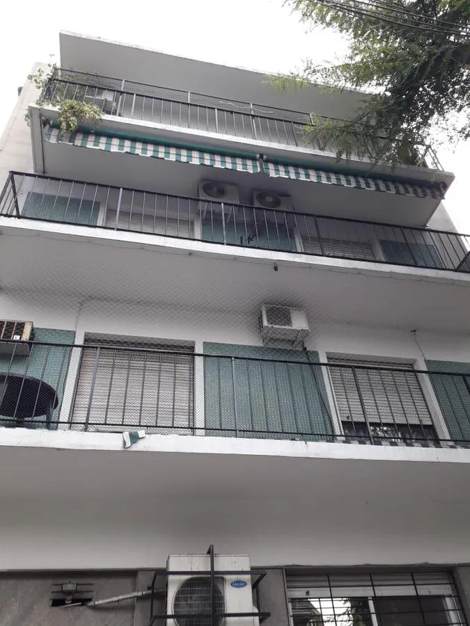 3er piso sin ascensor, 1 ambiente divisible