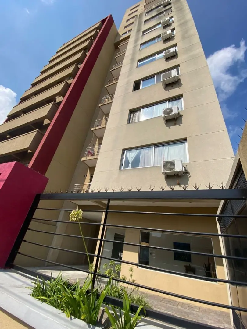 Студия 34 м² с видом на улицу