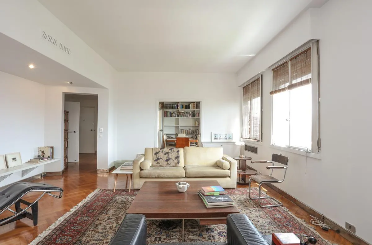 Proa Única En Edificio Kavanagh, Piso 17 De 180 M²- Plaza San Martín