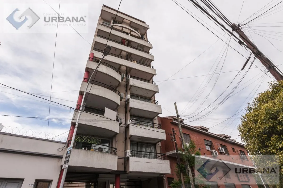 Departamento De 2 Ambientes Con Cochera En Remedios De Escalada