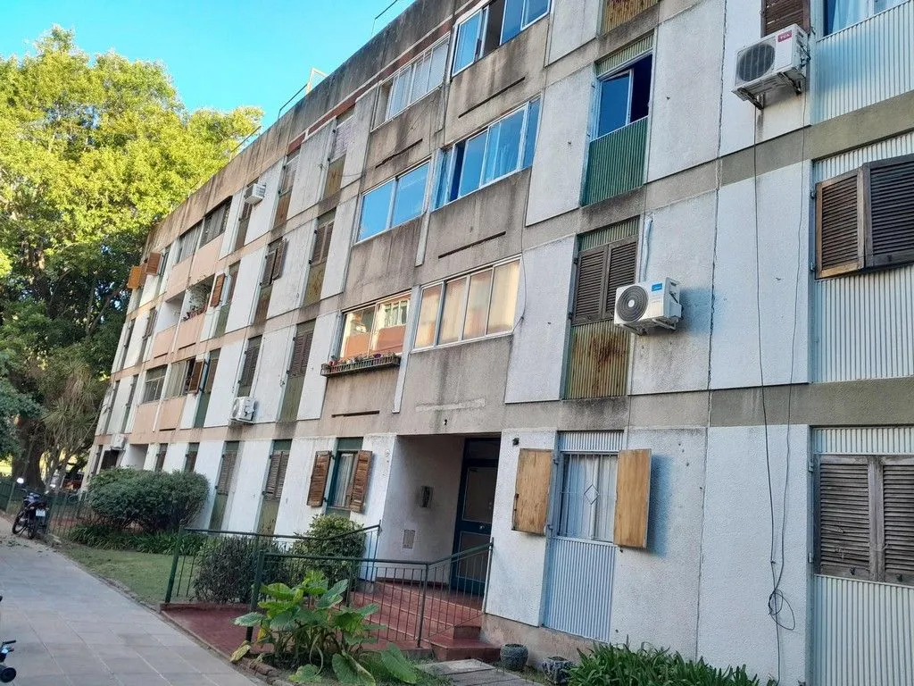 2-room unit, 2nd floor, no elevator