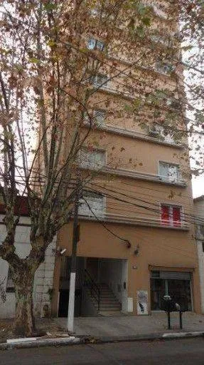 Alquiler De Departamento 2 Ambientes En Zona Centro, Caseros