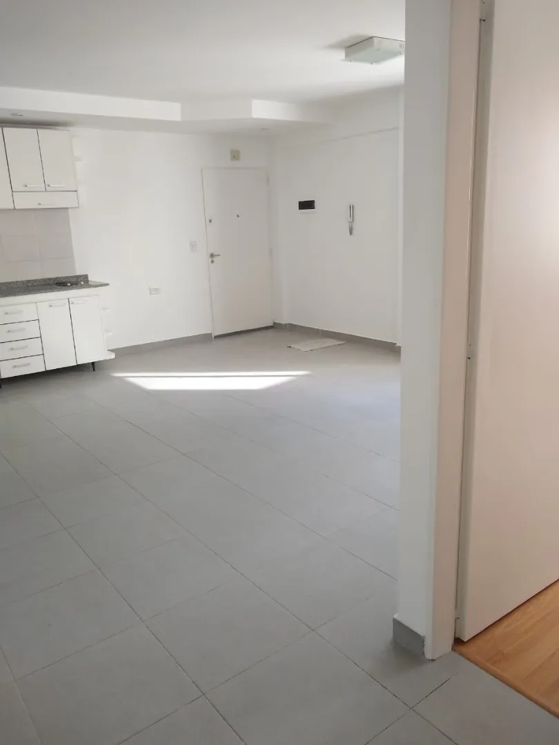 Departamento Dos Ambientes Interno En Alquiler