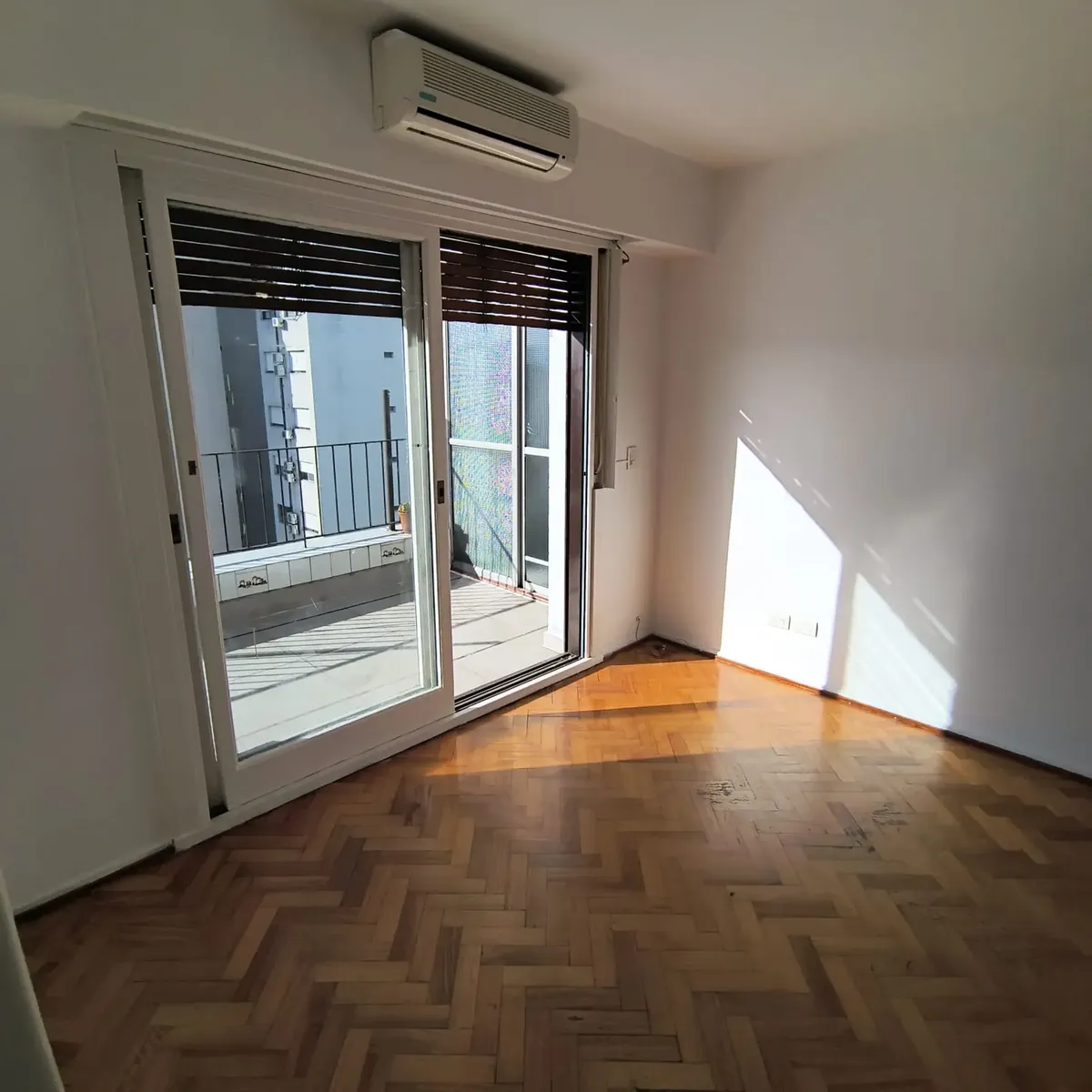 9th floor terrace balcony