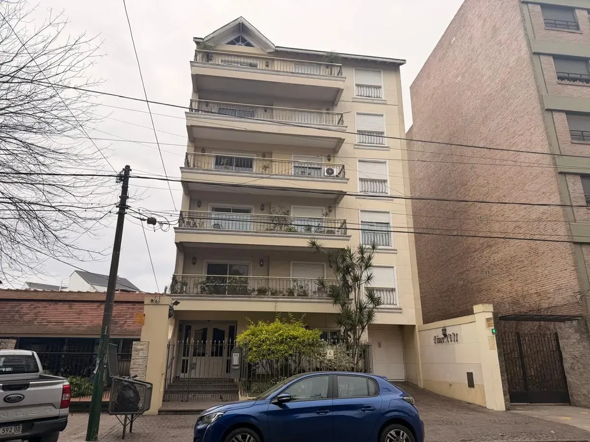 Departamento De 3 Ambientes A Pasos Del Centro Comercial