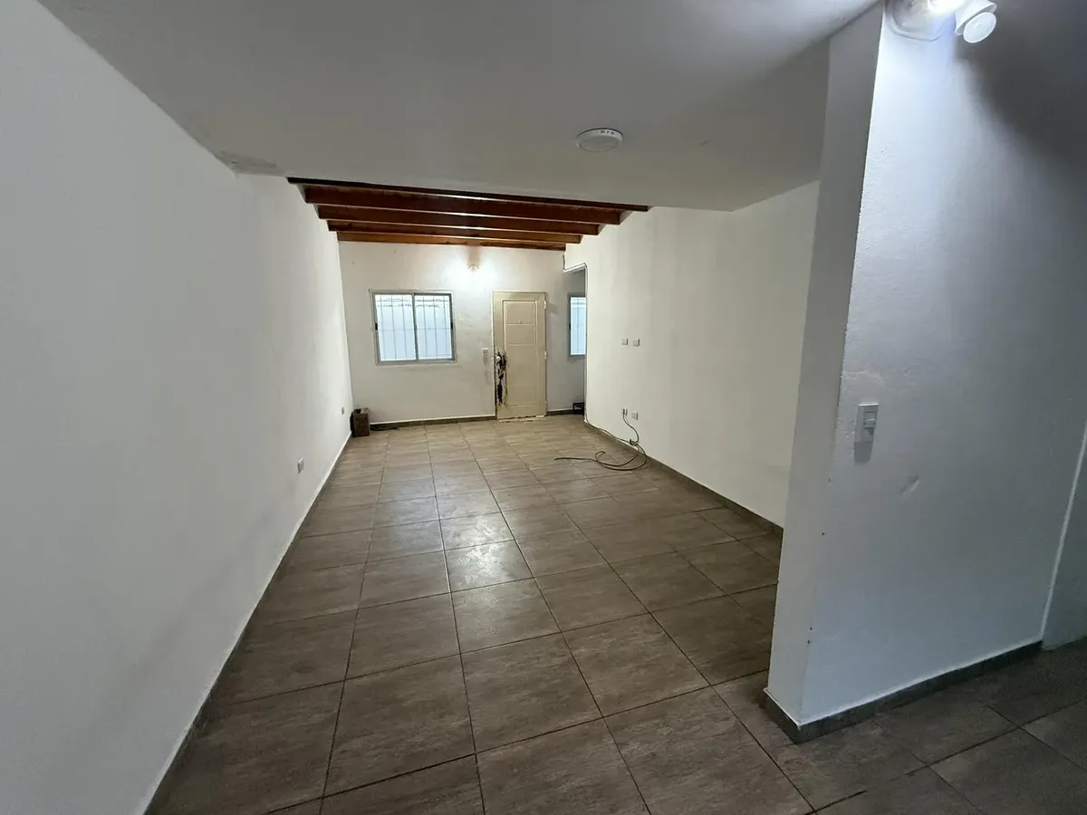 Imóvel: 2 quartos, Avellaneda