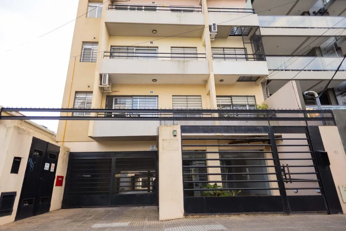 Departamento En Alquiler De 3 Ambientes En Florida Con Suite, Cochera Y Baulera